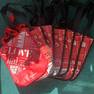 7 Lululemon bags!